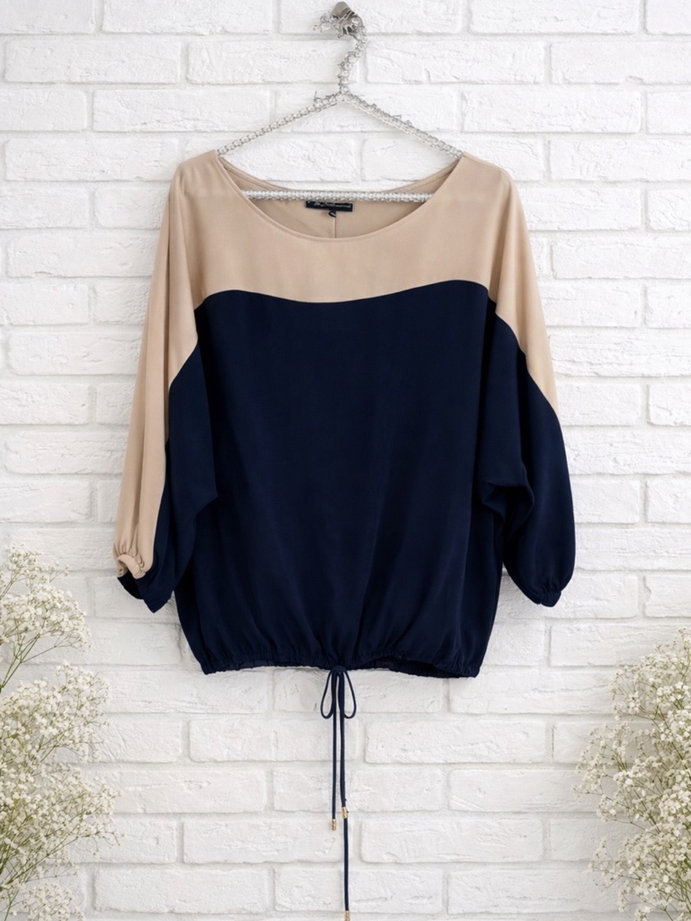 Karina Grimaldi Silk Colorblock Cream and Navy Blouse Size XS